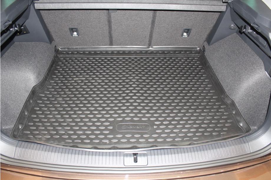 Volkswagen Tiguan 2016-2023 Vasca baule (Novline) SUV Foto 2