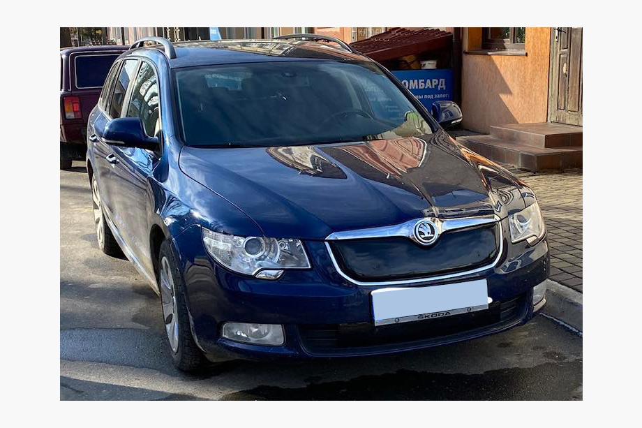 Skoda Superb 2009-2015 Copertura invernale per griglia (Superiore, 2008-2013) Foto 4