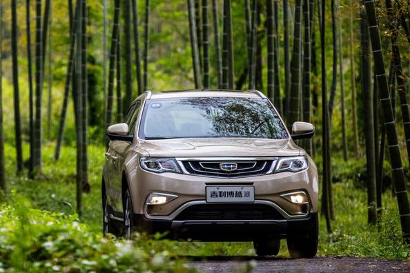Il crossover compatto Geely Atlas