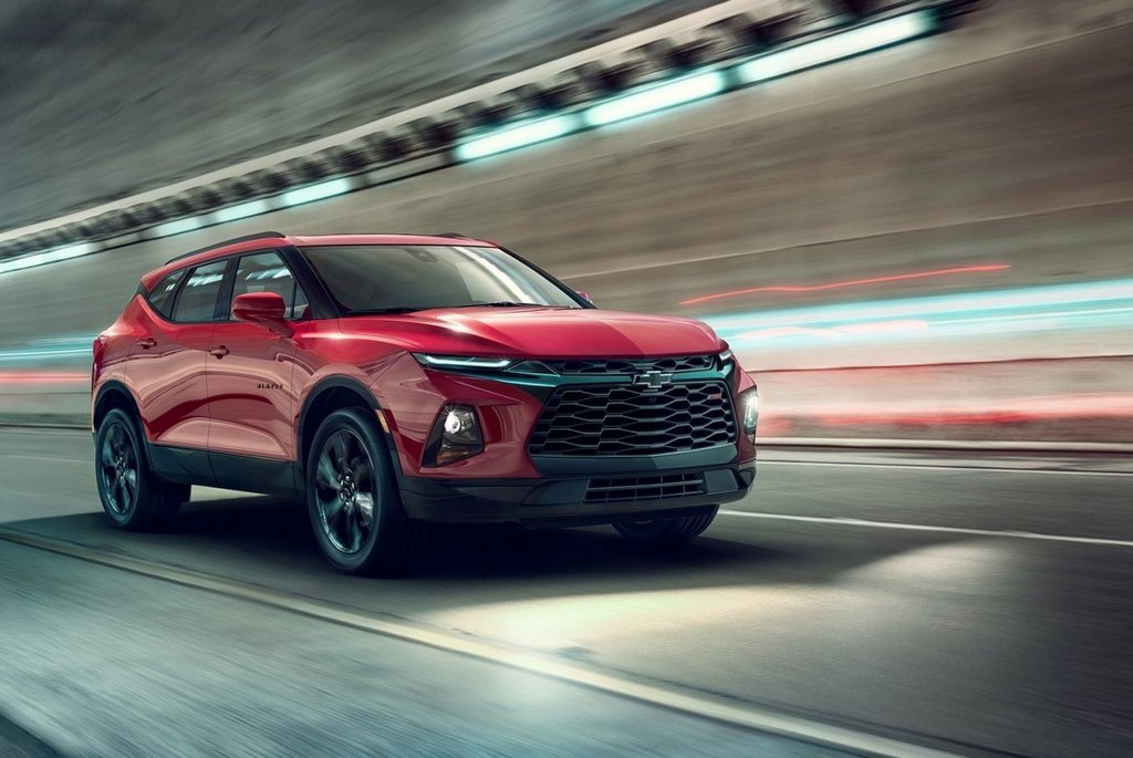 Recensione di medie dimensioni di crossover Chevrolet Blazer