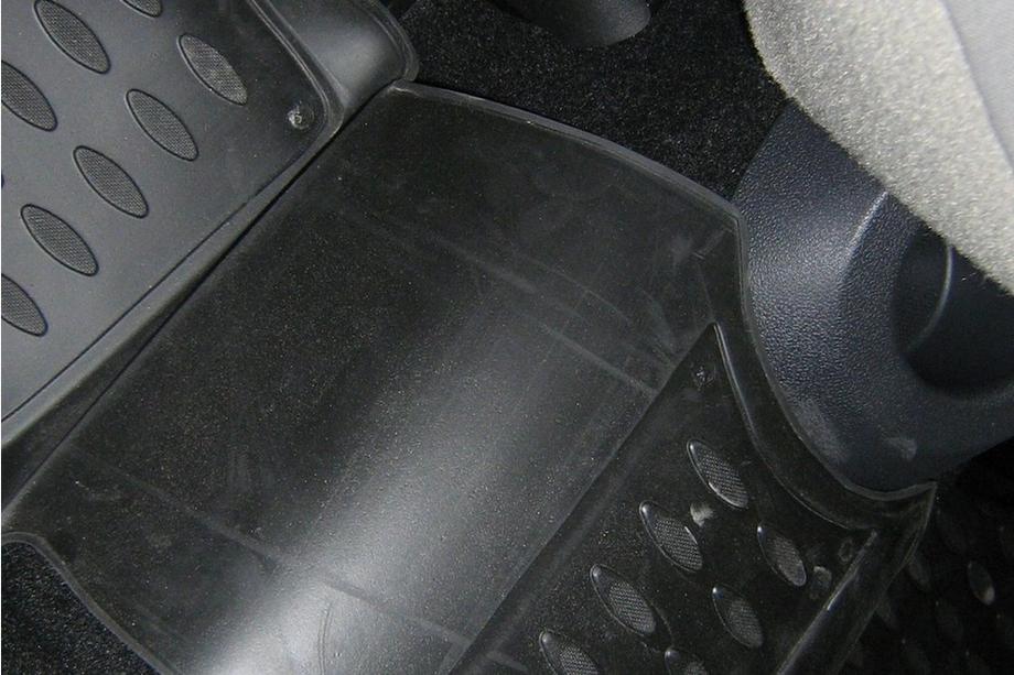 Renault Clio III 2005-2012 Tappetini in gomma per interni (4 pz, Novline) Foto 4