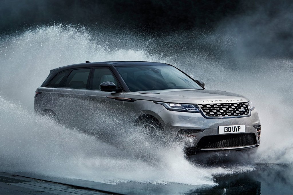 Di medie dimensioni di crossover di lusso Range Rover Velar