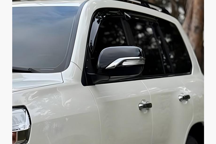 Toyota Land Cruiser 200 2007-2021 Calotte Specchietti (con Freccia, Stile 2016) Foto 1
