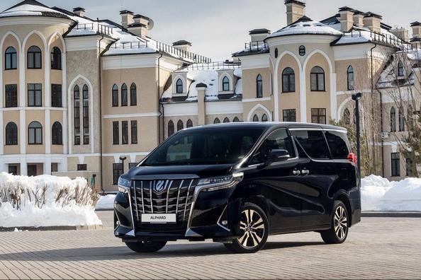 Full-size di lusso, minivan Toyota Alphard