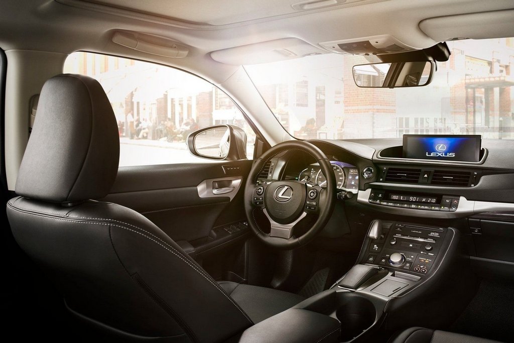 Hybrid berlina compatta Lexus CT 200h