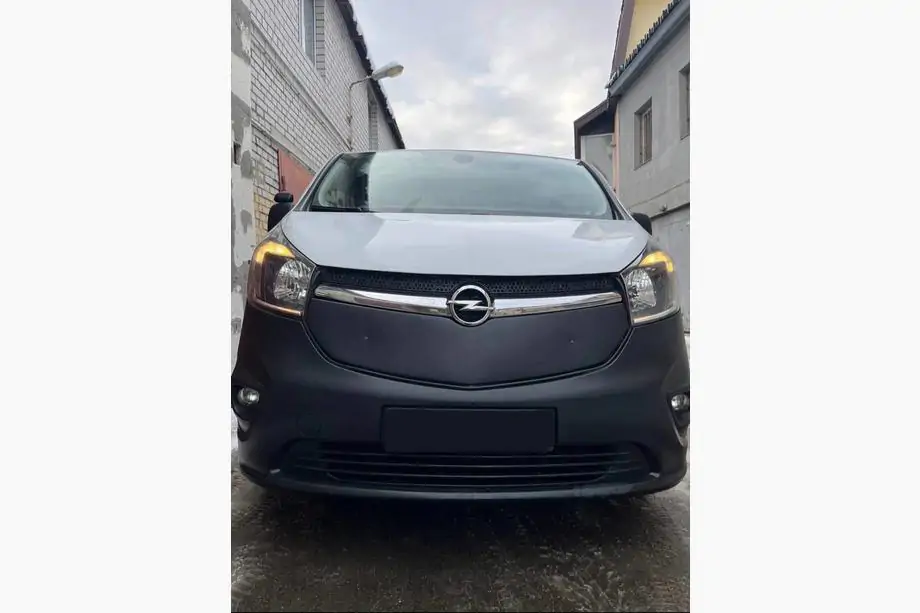 Opel Vivaro 2015-2019 Copertura invernale per griglia Foto 3