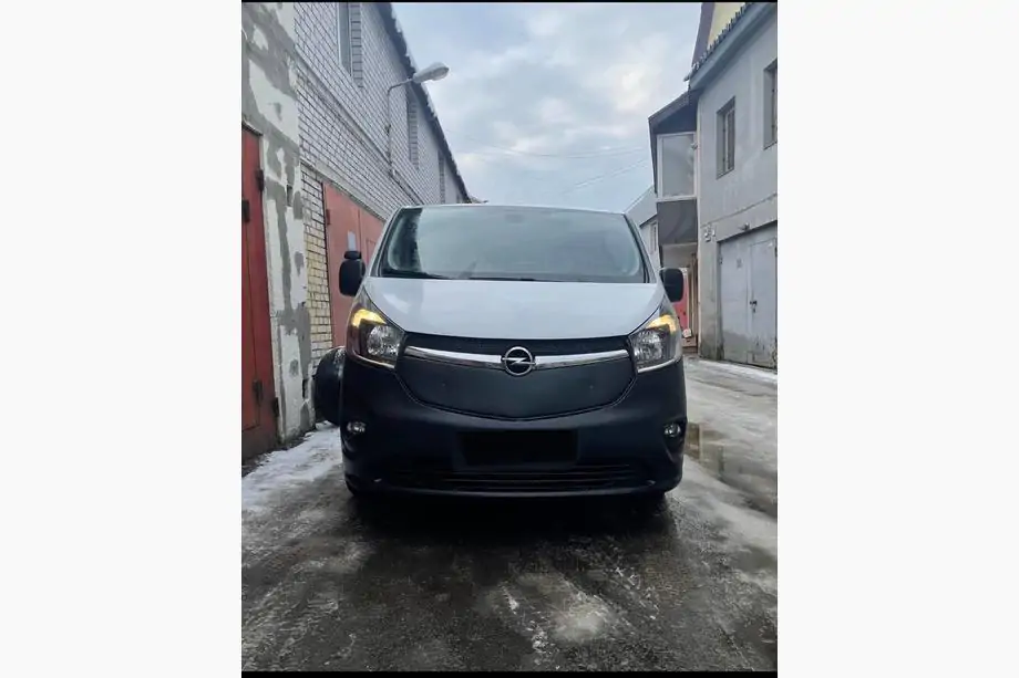 Opel Vivaro 2015-2019 Copertura invernale per griglia Foto 5