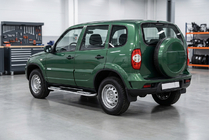 Chevrolet Niva 1998-2020 Pedane Laterali Tayga V2 (2 pz, Alluminio) foto 1