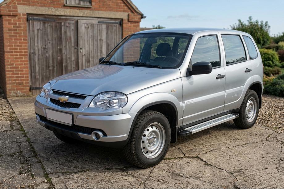 Chevrolet Niva 1998-2020 Pedane Laterali Maya V2 (2 pz, Alluminio) Image