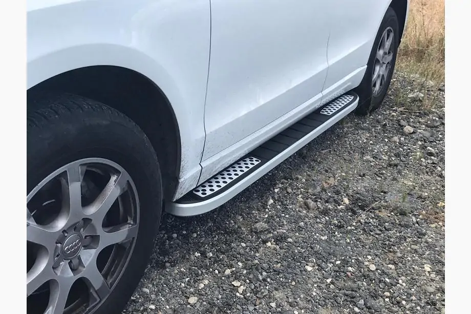 Audi Q3 2011-2019 Pedane Laterali Tayga V2 (2 pz, Alluminio) Foto 1