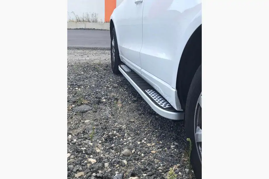 Audi Q3 2011-2019 Pedane Laterali Tayga V2 (2 pz, Alluminio) Foto 6