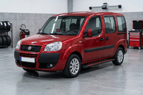 Fiat Doblo I 2005-2010 Pedane Laterali Maya Red (2 pz, Alluminio) foto 1