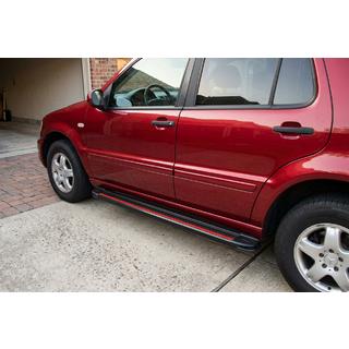 Pedane Laterali Maya Red (2 pz, Alluminio) Mercedes ML W163 1997-2005 foto 1