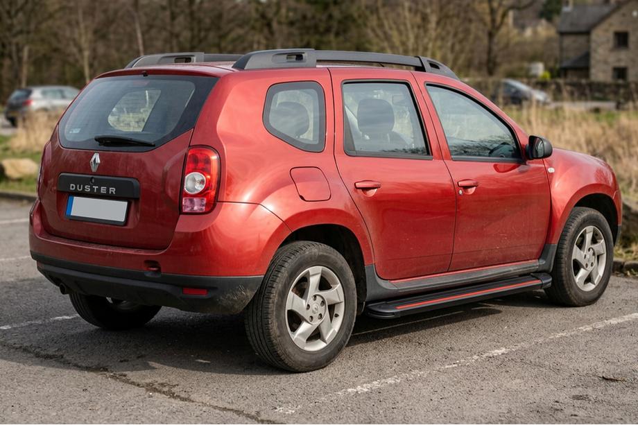 Renault Duster 2008–2017 Pedane Laterali Maya Red (2 pz, Alluminio) Image