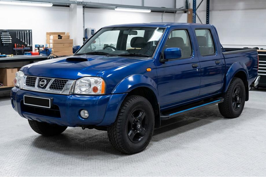 Nissan NP300 1999-2015 Pedane Laterali Maya Blue (2 pz, Alluminio) Foto 1