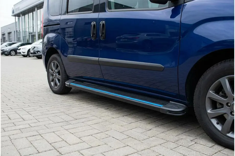 Opel Combo 2012-2018 Pedane Laterali Maya Blue (2 pz, Alluminio) Image