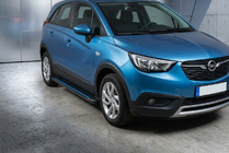 Opel Crossland X 2017-2024 Pedane Laterali Maya Blue (2 pz, Alluminio) foto 1