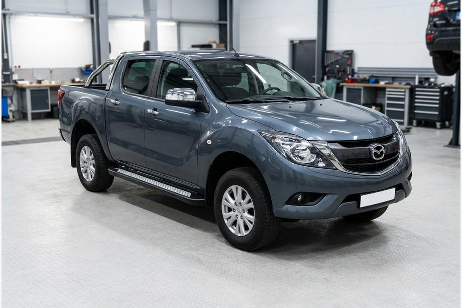 Mazda BT-50 2012- Pedane Laterali New Vision Black (2 pz, Alluminio) Image