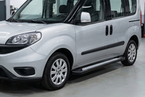 Opel Combo 2012-2018 Pedane Laterali New Vision Black (2 pz, Alluminio) Base Maxi foto 1