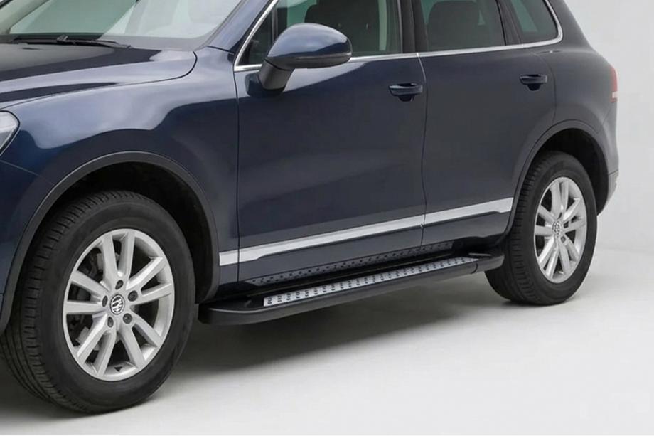 Porsche Cayenne 2003–2010 Pedane Laterali New Vision Black (2 pz, Alluminio) Foto 1