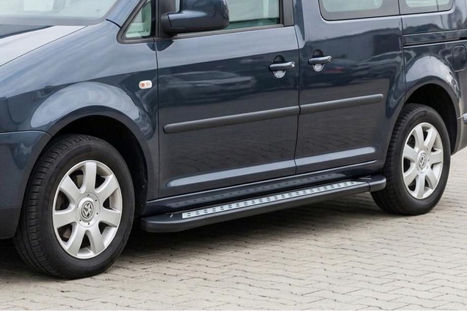Volkswagen Caddy 2010-2015 Pedane Laterali New Vision Black (2 pz, Alluminio) Base Maxi Foto 1