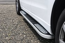 Audi Q5 2017-2025 Pedane Laterali Tayga V2 (2 pz, Alluminio) foto 5