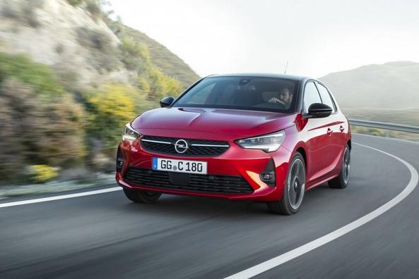 Cinque porte hatchback Opel Corsa sesta generazione Foto 5
