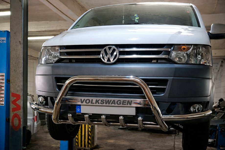 Volkswagen T5 2010-2015 Parabullbar WT004ST (Acciaio Inox) Image