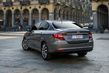 Panoramica di una berlina compatta Fiat Tipo foto 12