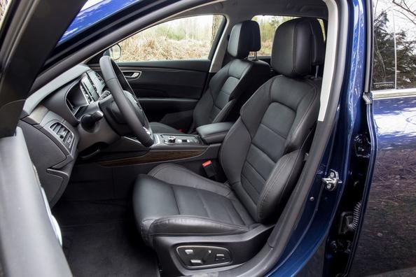 Recensione di medie dimensioni station wagon Renault Talisman Estate Foto 5