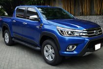 Toyota Hilux 2015- Fari anteriori OEM V1 2015-2019 (LED, 2 pz) foto 2