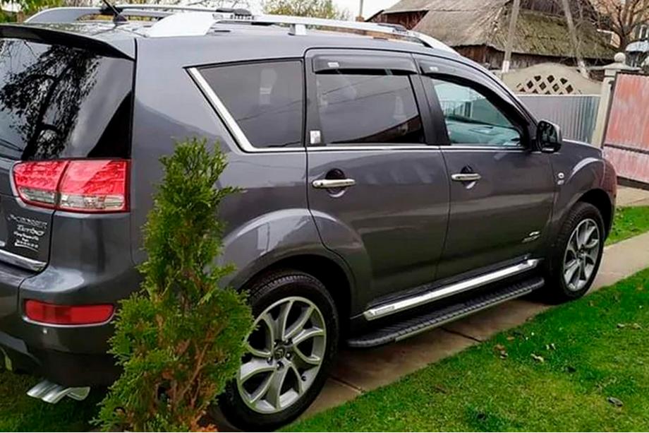Mitsubishi Outlander 2006-2012 Pedane laterali Bosphorus Grey (2 pz, alluminio) Foto 8
