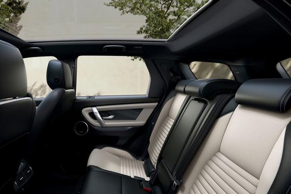 Compatto premium crossover Land Rover Discovery Sport Foto 9