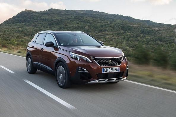 Compatto crossover Peugeot 3008 seconda generazione