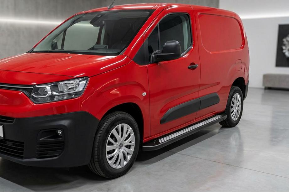 Opel Combo 2019- Pedane Laterali New Vision Black (2 pz, Alluminio) Foto 1