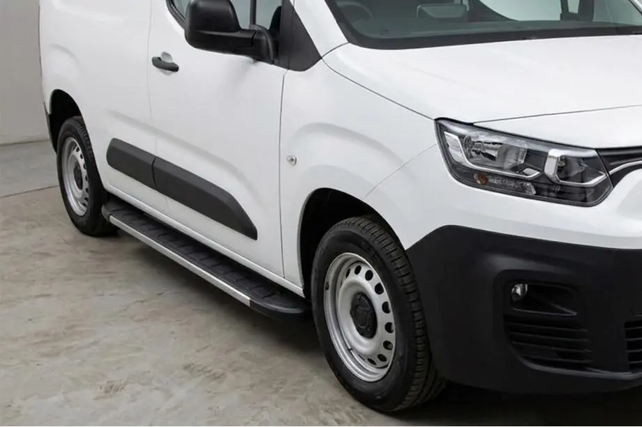 Opel Combo 2019- Pedane Laterali Duru (2 pz, Alluminio) Image