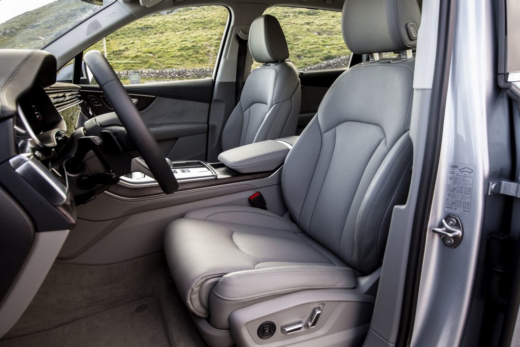 Recensione aggiornato premio crossover Audi Q7