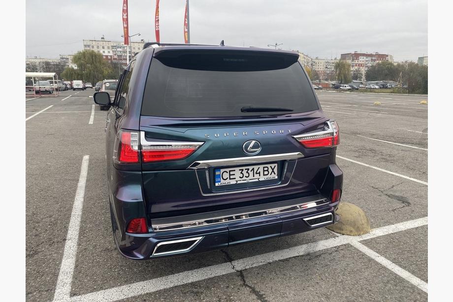 Lexus LX570/450d 2008-2022 Kit conversione facelift da modello 2008-2016 a TRD Superior (2016-2020) Foto 14