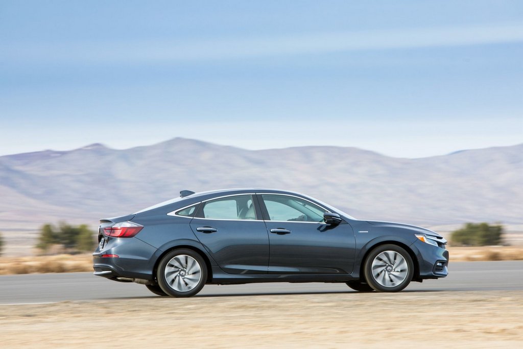 La terza generazione ibrida della berlina Honda Insight