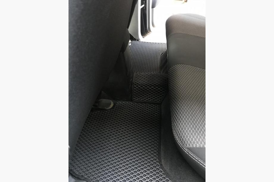 Mitsubishi L200 2006-2015 Tappetini EVA (neri) Foto 6