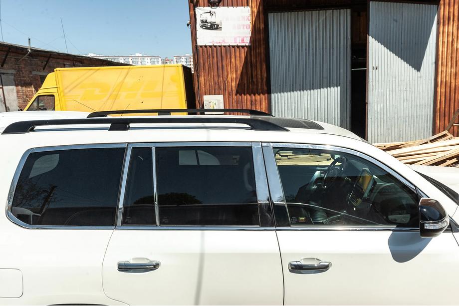 Lexus LX570/450d 2008-2022 Kit completo cornici finestrini e montanti acciaio inox Foto 8