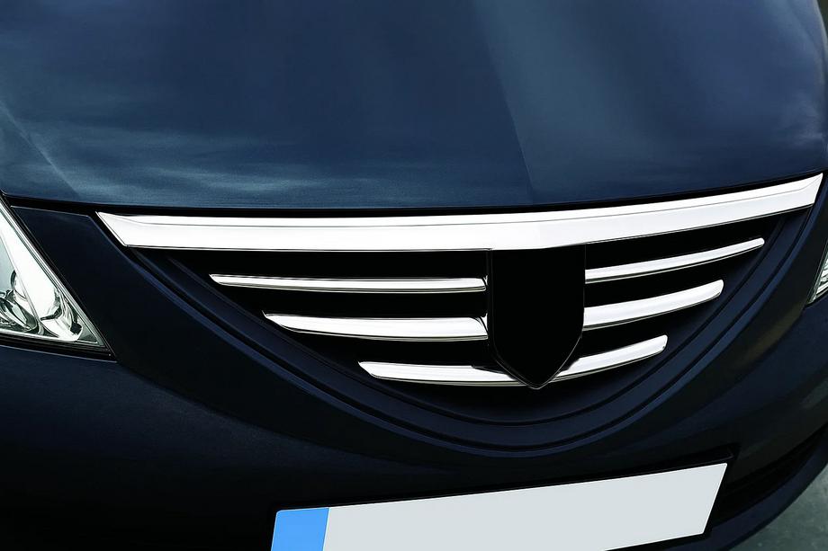 Dacia Logan MCV 2004-2014 Coperture griglia anteriore 2004-2008 (acciaio inox) Carmos - Acciaio Inox Turco Image