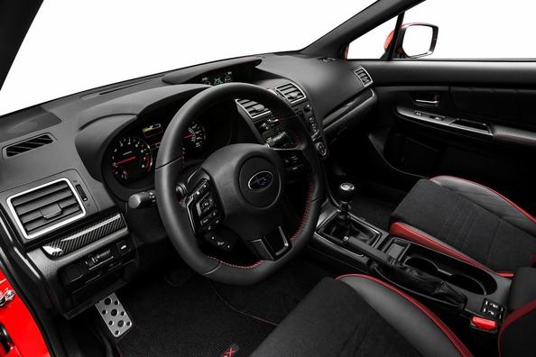 L’berlina sportiva Subaru WRX Foto 7