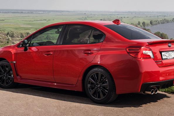 L’berlina sportiva Subaru WRX Foto 3
