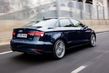 Panoramica di una berlina compatta Audi A3 foto 5