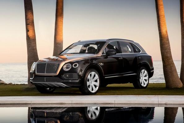 Sfoglia crossover di lusso Bentley Bentayga
