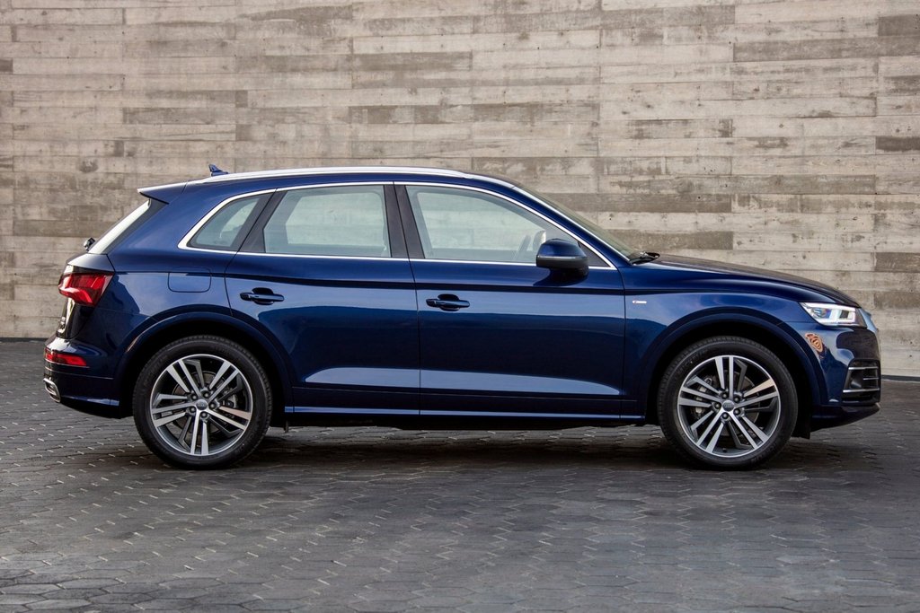 La seconda generazione del crossover compatto Audi Q5