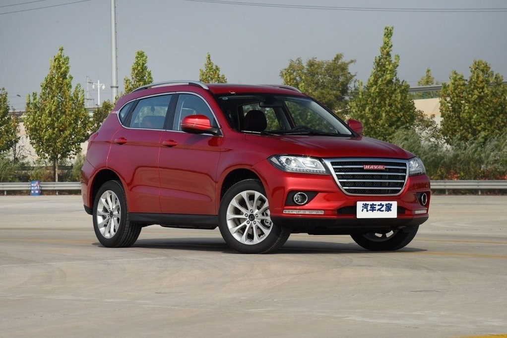 Recensione di un crossover compatto Haval H2