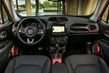 Recensione di un crossover compatto Jeep Renegade foto 5