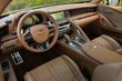 Panoramica di una coupé ad alte prestazioni Lexus LC500 foto 6